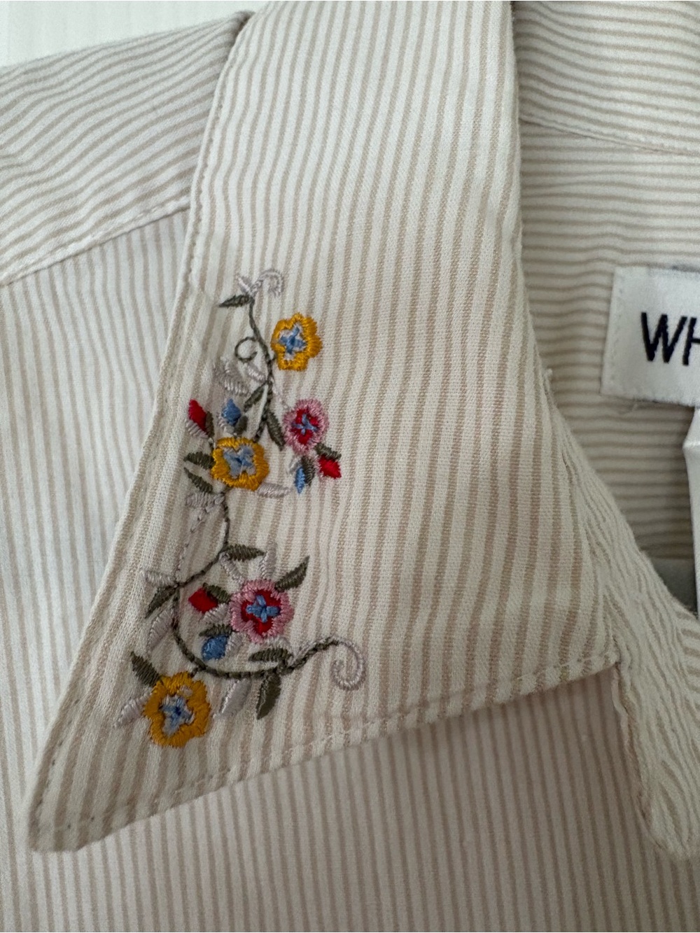 White Stag Embroidered Floral Pinstripe Button-Up Shirt Size 14 Cottagecore - Picture 5 of 5